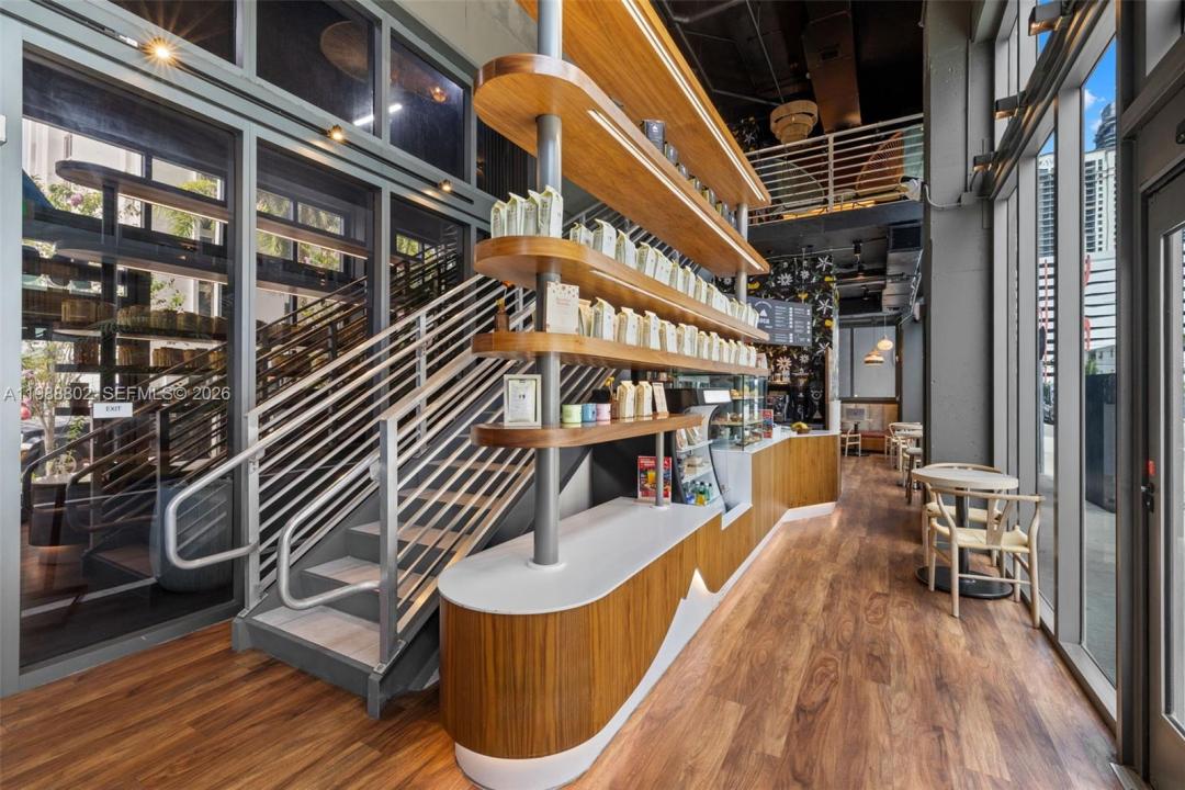 239 SW 9th St 101, Miami, Floride 33130, États-Unis