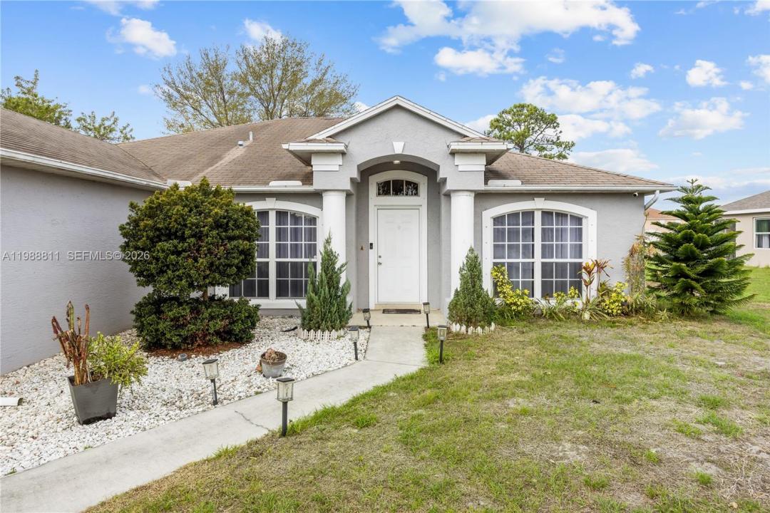 3990 SW Halcomb St, Port St. Lucie, Floride 34953, États-Unis