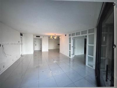 4000 Towerside Ter 609, Miami, Florida 33138, USA