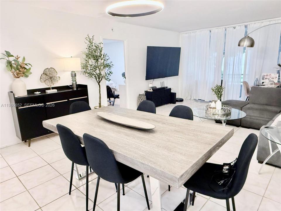8321 Sands Point Blvd D204, Tamarac, Florida 33321, Stati Uniti