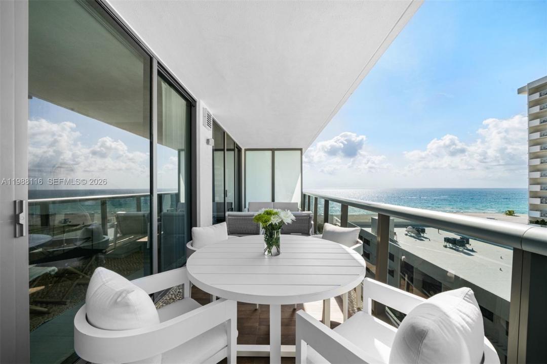 5875 Collins Ave 906, Miami Beach, Florida 33140, Stati Uniti