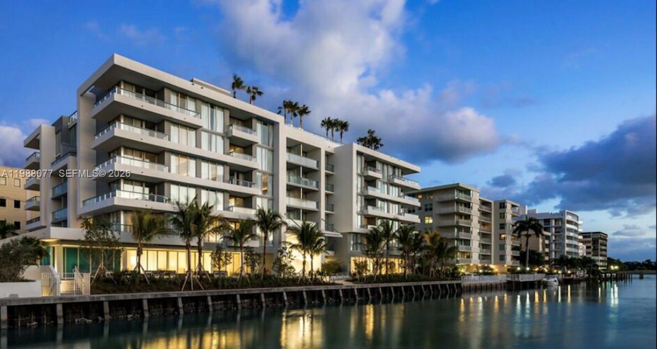 9540 W Bay Harbor Dr 301, Bay Harbor Islands, Florida 33154, Stati Uniti