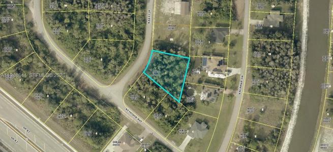 733 Kari Circle, Lehigh Acres, פלורידה 33974, ארצות הברית של אמריקה 