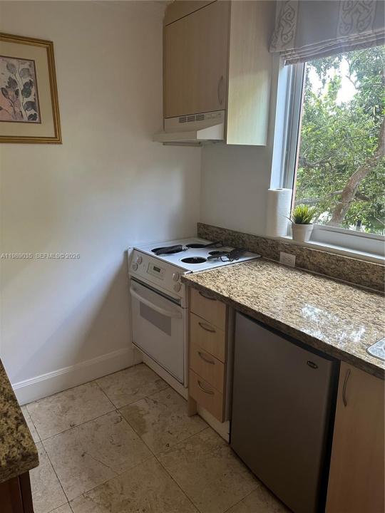 2951 S Bayshore Dr 417, Miami, Florida 33133, Stati Uniti