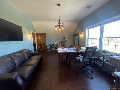 5720 Old Sunrise Highway, Oyster Bay, New York 11758, États-Unis