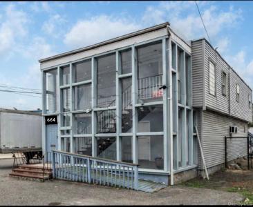 664 Suffolk Avenue, Islip, New York 11717, Stati Uniti