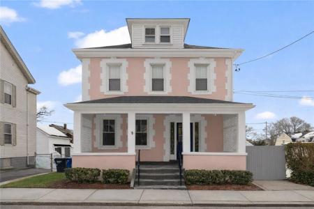 10 Braman Street 1, Newport, Rhode Island 02840, USA