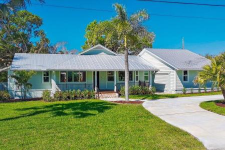 2366 SE Country Club Lane, Stuart, Flórida 34996, Estados Unidos