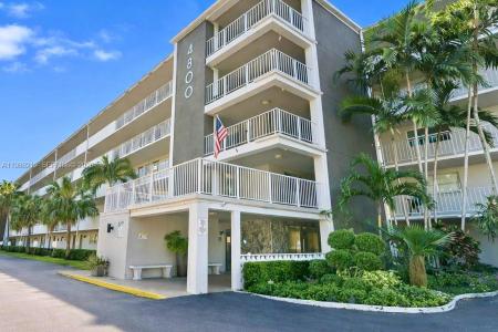 4800 Hillcrest Ln 408, Hollywood, Florida 33021, USA