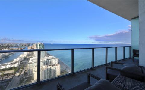 4111 S Ocean Dr UPH8, Hollywood, Florida 33019, USA