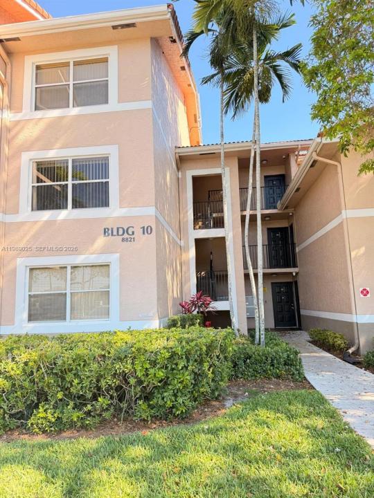 8821 Wiles Rd 108, Coral Springs, Floride 33067, États-Unis
