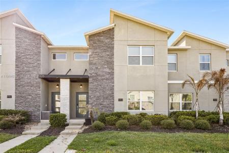 992 Leasder St, Florida 33896, USA