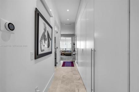 140 Hampton Ln, Key Biscayne, Florida 33149, USA