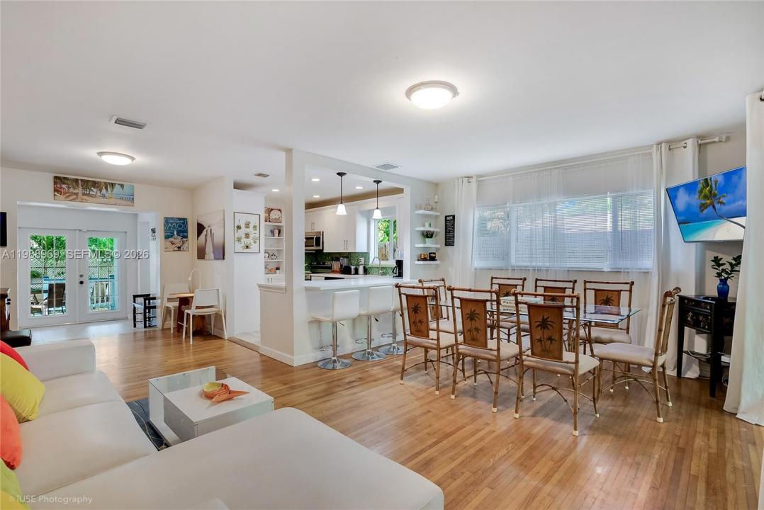 113 SW 2nd St, Hallandale Beach, Floride 33009, États-Unis
