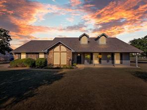 1020 Oak Hollow Lane, Seagoville, Texas 75159, USA