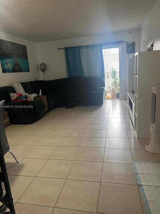 6125 W 20th Ave 306, Hialeah, Florida 33012, Stati Uniti