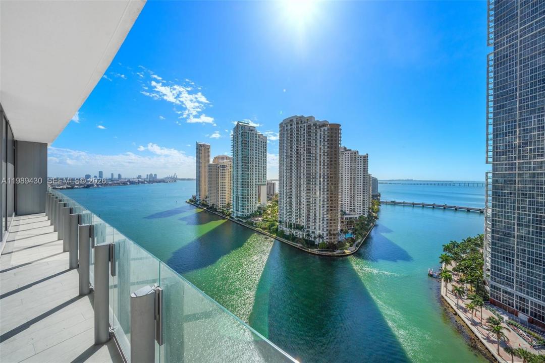 300 Biscayne Blvd Way 1904C, Miami, Florida 33131, Stati Uniti
