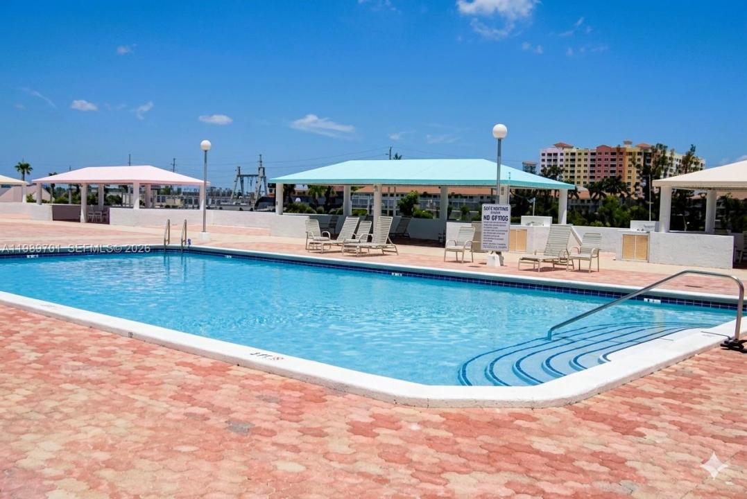 2851 NE 183rd St 905E, Aventura, Florida 33160, Stati Uniti