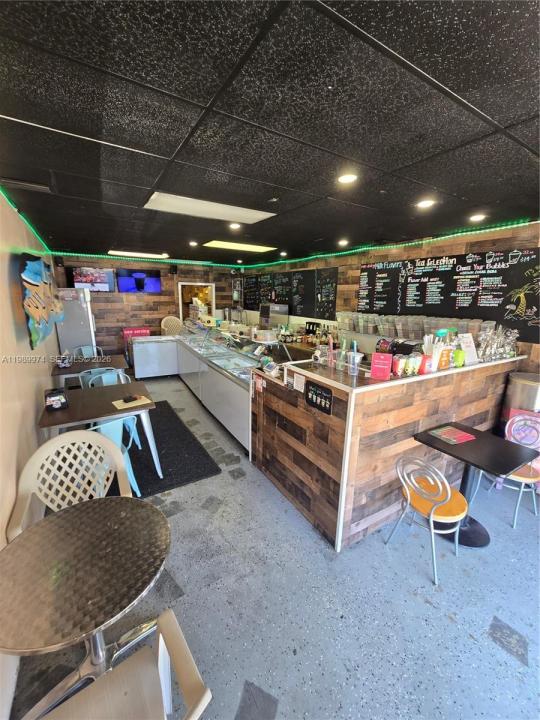 1021 SE 17 ST, Fort Lauderdale, Florida 33316, USA