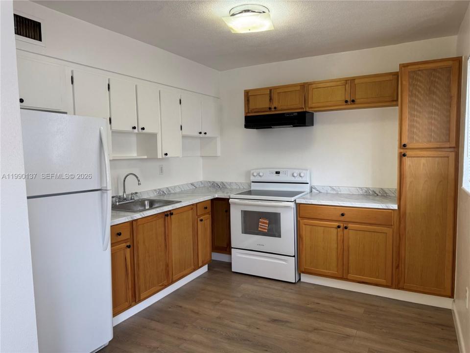 4080 SW 2nd Ter 6, Miami, Florida 33134, Stati Uniti