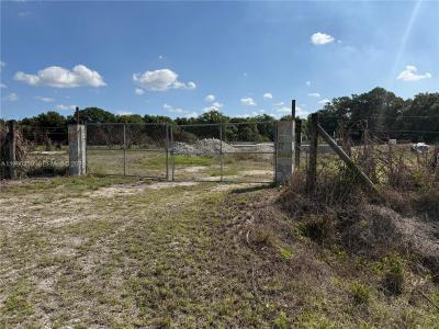 845 N KENNEL ST, Clewiston, Floride 33440, États-Unis