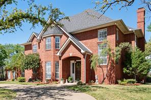 1009 Oak Ridge Court, Kennedale, Texas 76060, USA