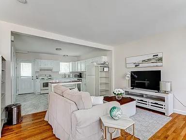 27 Thames Street, Newport, RI 02840, USA