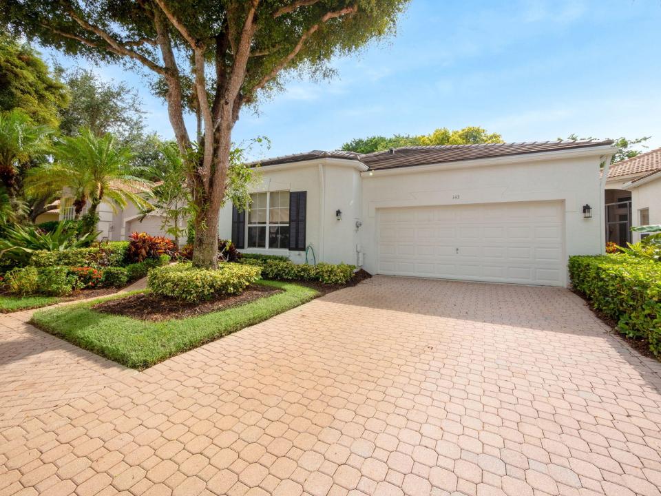 143 Sunset Bay Drive, Palm Beach Gardens, Florida 33418