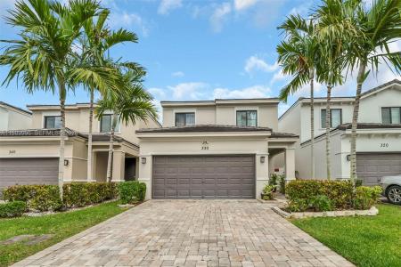 330 NW 33rd Ln, Pompano Beach, Florida 33069, USA