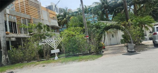 1965 S Ocean Dr 5Q, Hallandale Beach, Florida 33009, USA