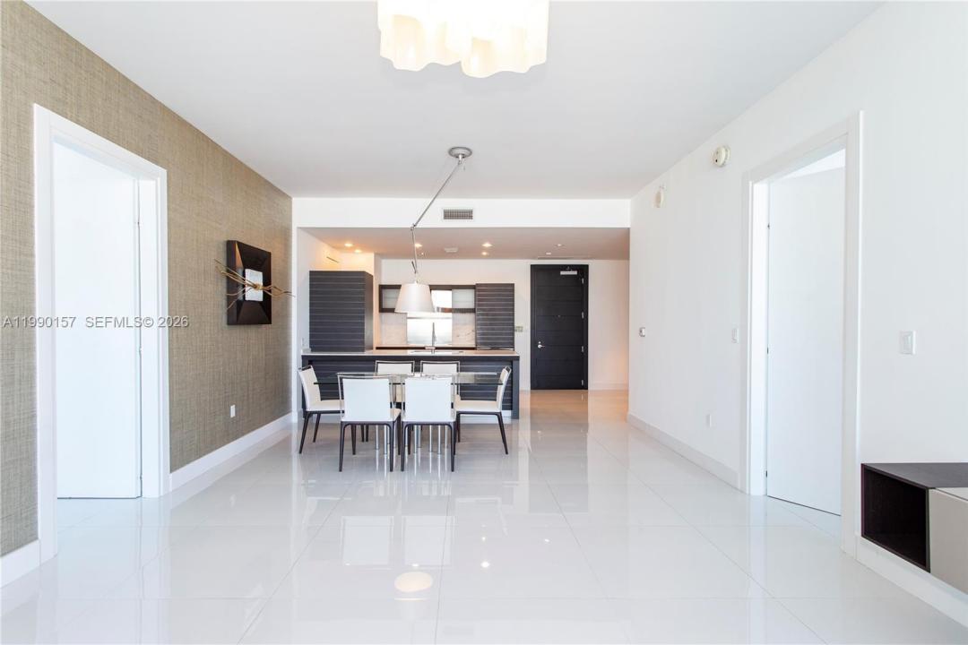 200 BISCAYNE BLVD WY 4512, Miami, Florida 33131, Stati Uniti