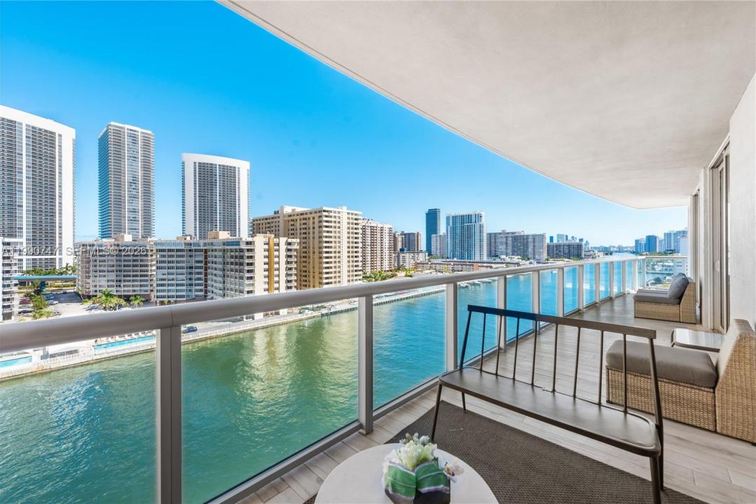 2600 E Hallandale Beach Blvd T1001, Hallandale Beach, Floride 33009, États-Unis