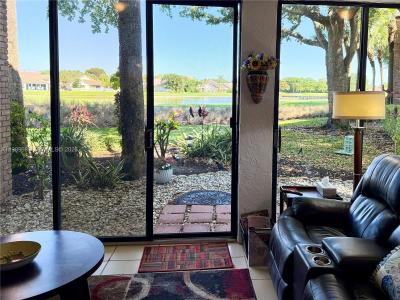 8033 Aberdeen Dr 102, Boynton Beach, Florida 33472, USA