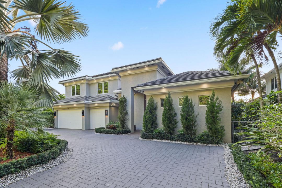 10110 Sweet Bay Street, Plantation, Florida 33324