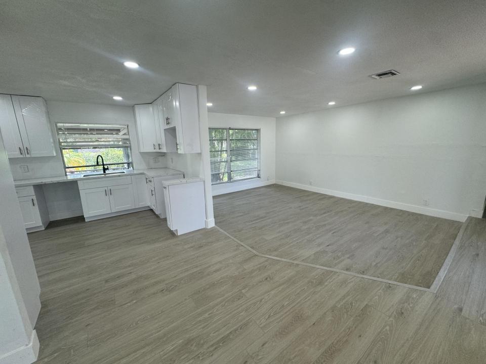 6260 SW 6th Street, Margate, Florida 33068