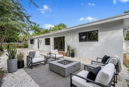 7132 SW 65th Ave, South Miami, فلوريدا 33143, الولايات المتحدة