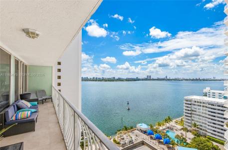 7601 E Treasure Dr 1924, North Bay Village, Florida 33141, USA