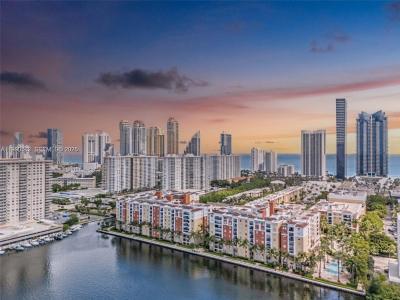 17150 N Bay Rd 2705, Sunny Isles Beach, Florida 33160, USA