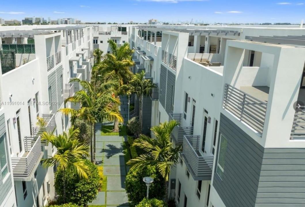 9133 NW 33rd St, Doral, Floride 33172, États-Unis