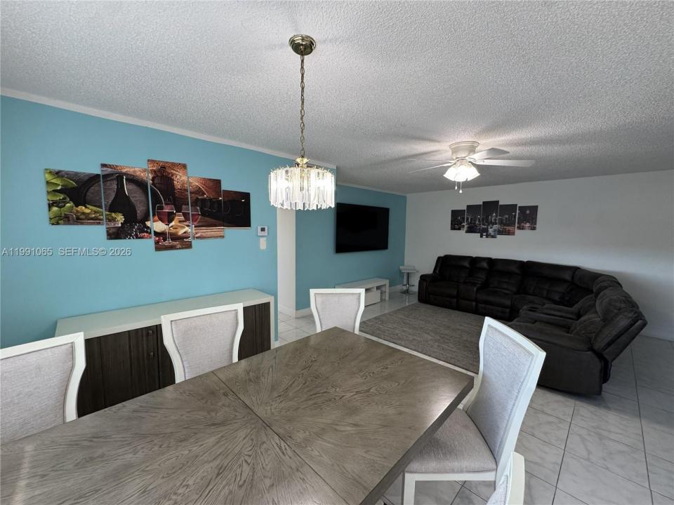 5300 Washington St V407, Hollywood, Floride 33021, États-Unis
