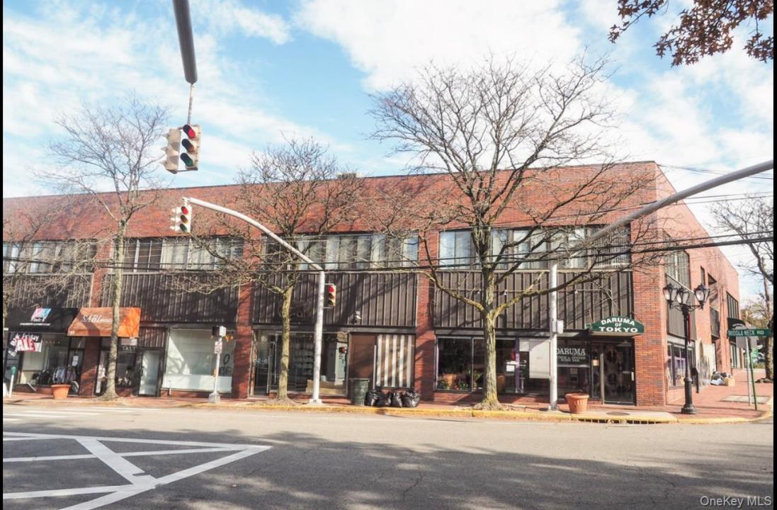 99 Middle Neck Road, North Hempstead, New York 11021, États-Unis