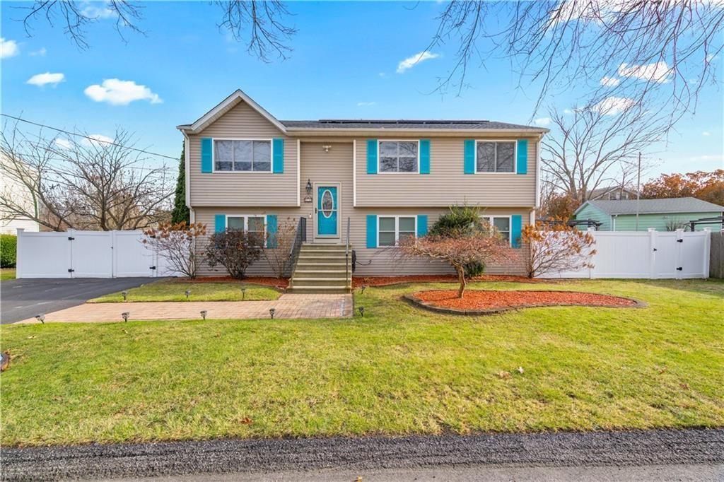 12 Railroad Row, Warwick, Rhode Island 02886, USA