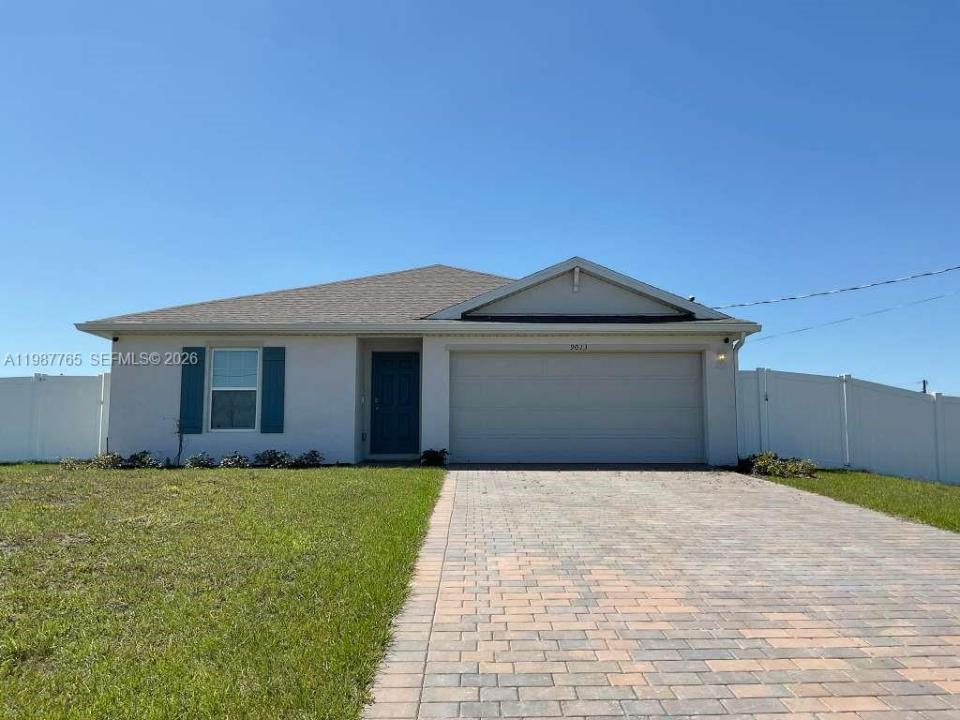 9013 Meadow Cir, La Belle, Florida 33935, USA
