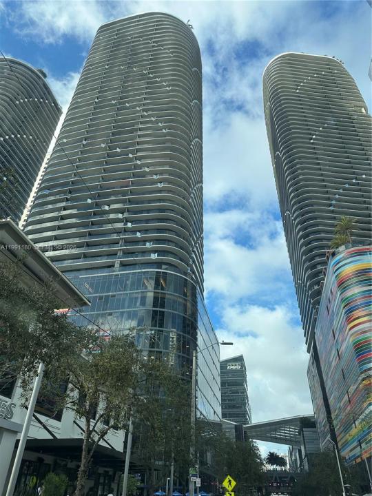 Miami, Florida 33130, USA