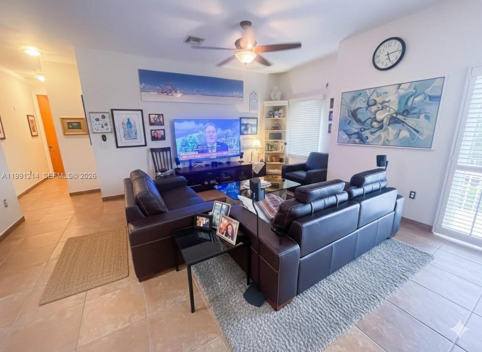 9008 Collins Ave 402, Surfside, Floride 33154, États-Unis