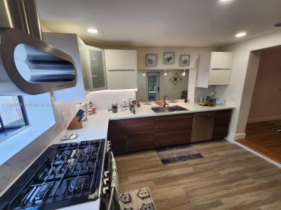 831 Plover Ave, Miami Springs, فلوريدا 33166, الولايات المتحدة