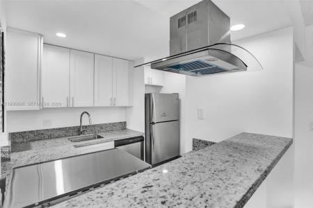 4211 NW 19th St 194, Lauderhill, Florida 33313, USA