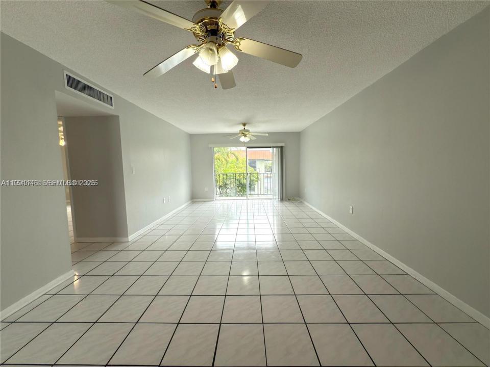 805 W Oakland Park Blvd D19, Oakland Park, Floride 33311, États-Unis