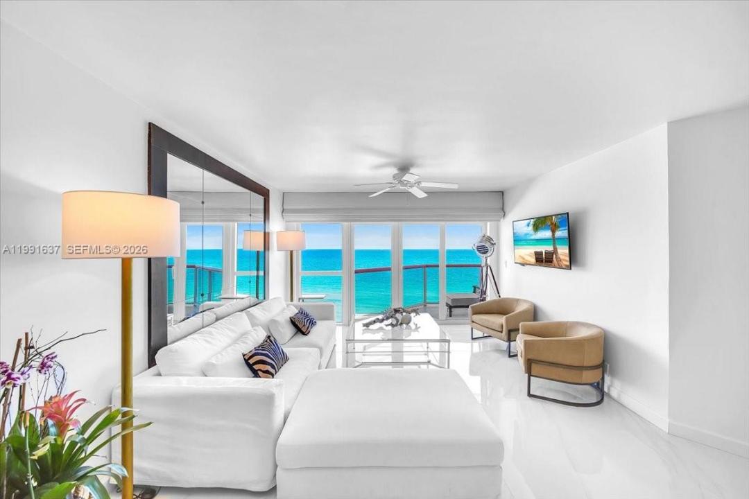 6767 Collins Ave 1110, Miami Beach, Floride 33141, États-Unis