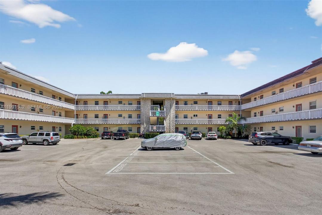 4299 NW 16th St 202, Lauderhill, Florida 33313, USA